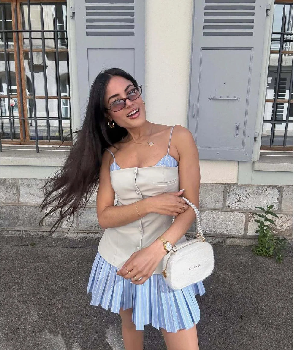 Trina pruhované plisované korzetové mini šaty