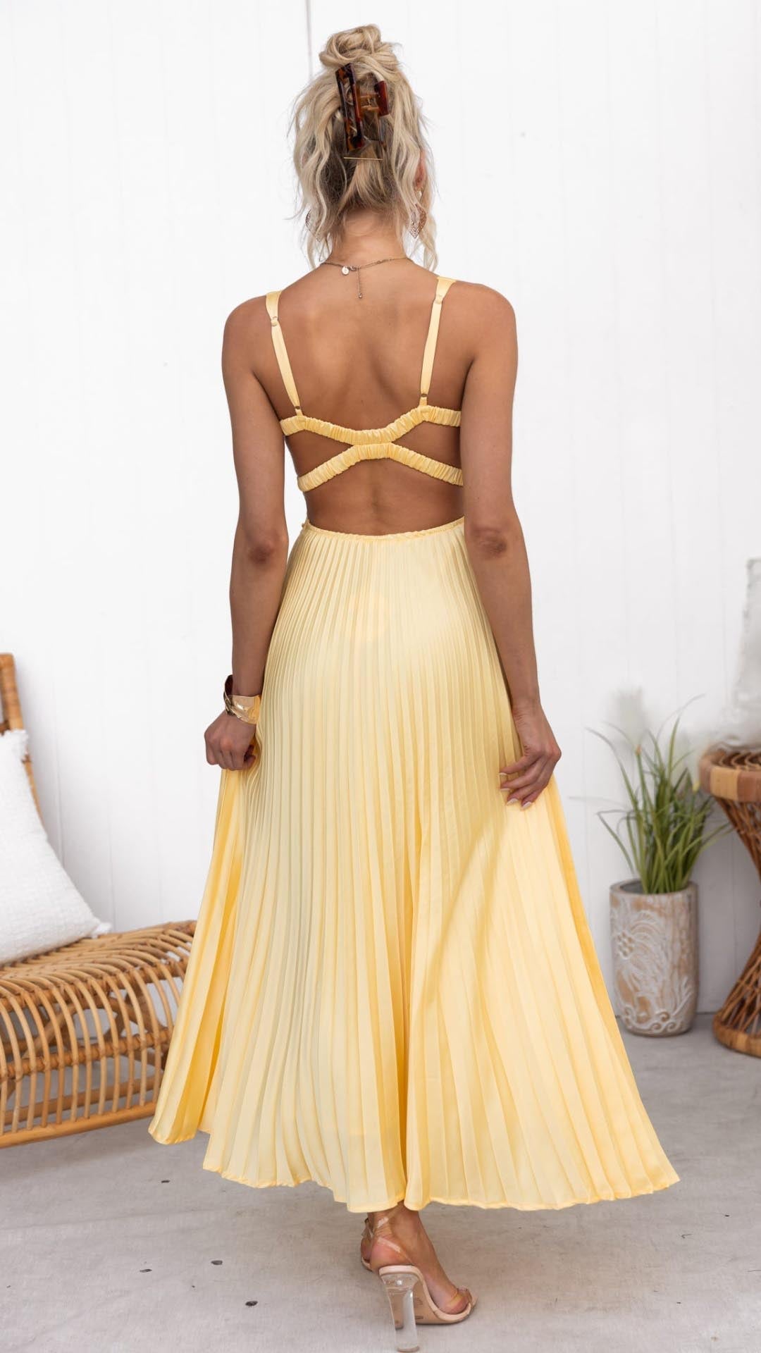 SOERA Sophia Flowing Pleated Summer Maxi Dress - Dress -  L